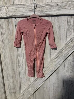 Mauve Pink Zippered Kids One-Piece Footie